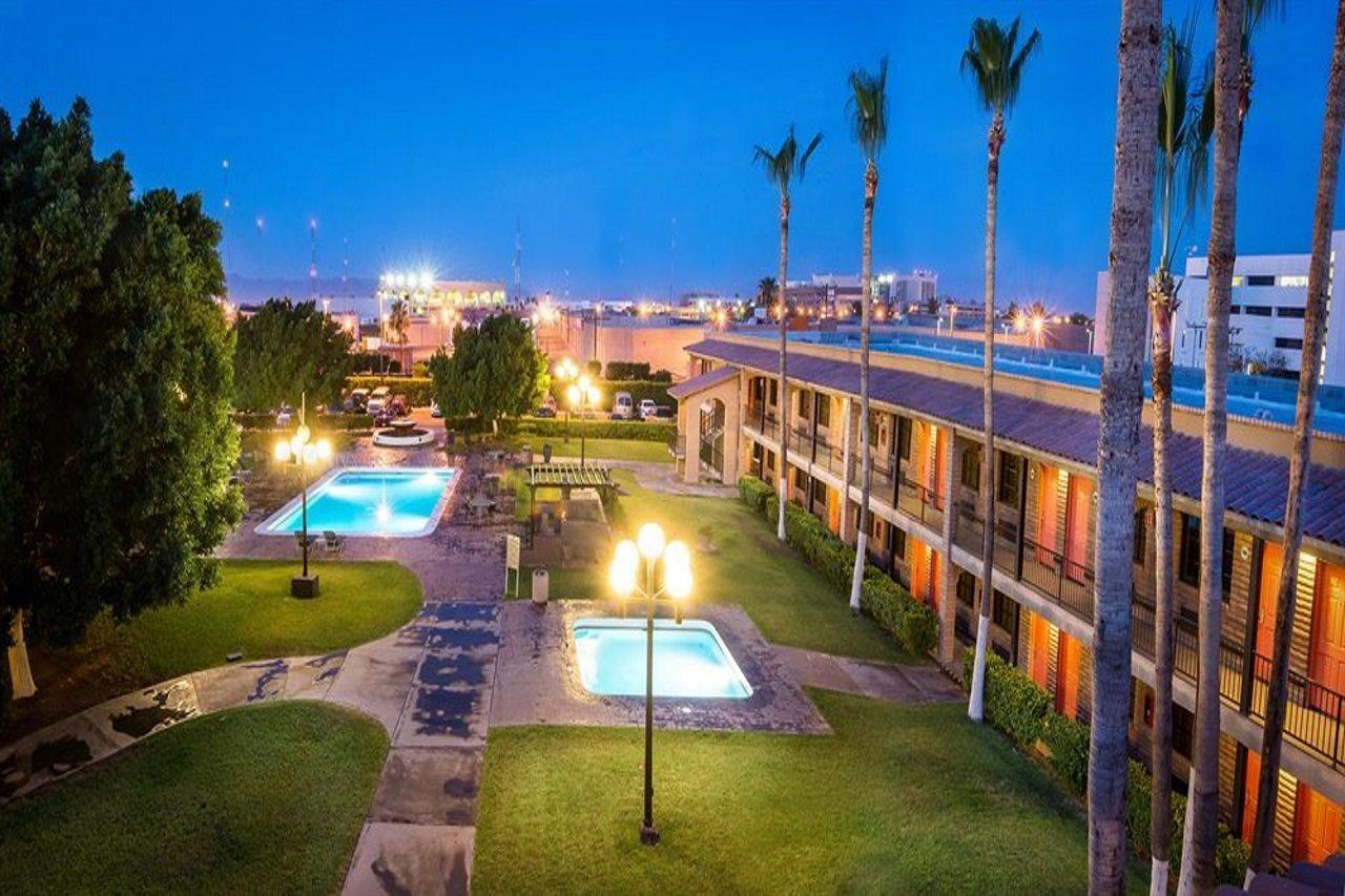 Hotel Colonial Mexicali Exterior foto